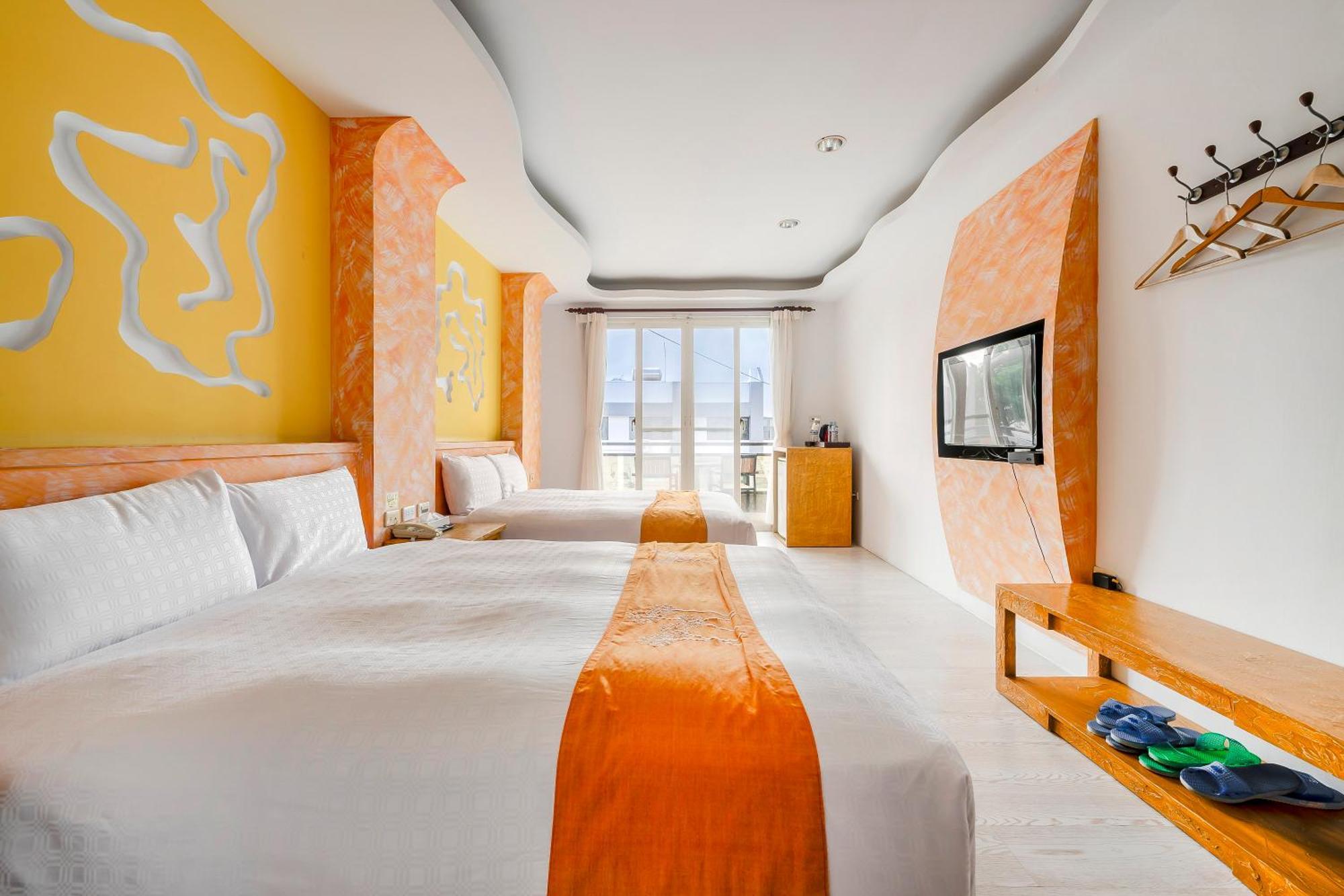 Wei Yuan Hotel Kenting Exterior photo