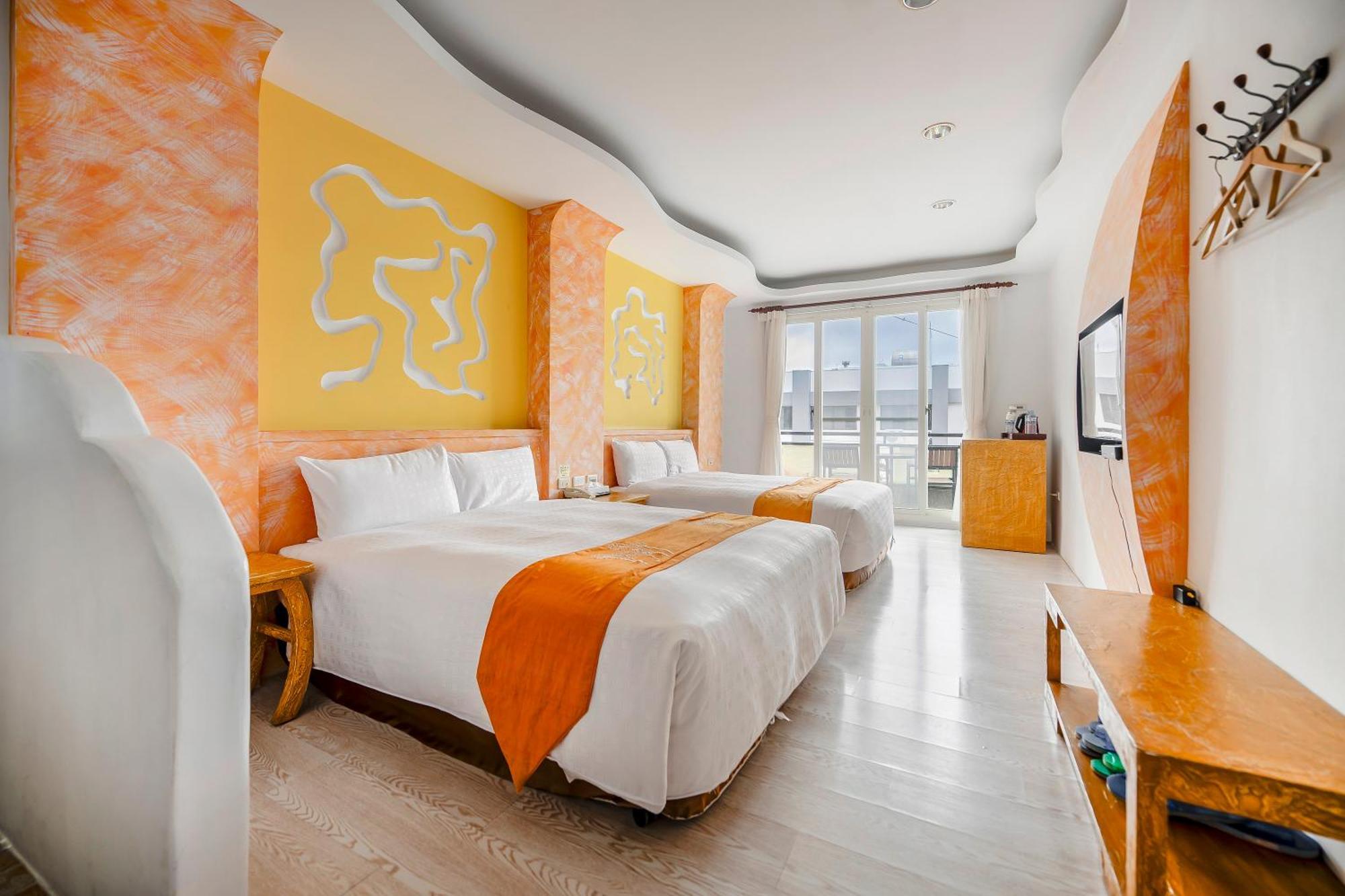 Wei Yuan Hotel Kenting Exterior photo